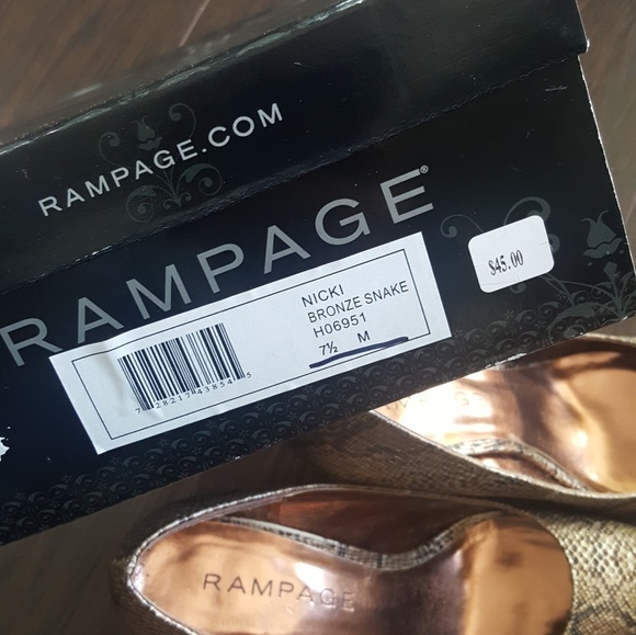 RAMAGE Bronze Snake Heels size 7.5 - Picture 8 of 8